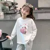 Camiseta Manga Longa 100% Algodão Infantil 2026 Novo Estampa de Desenho Animado Estilo Primavera e Outono Elegante Casual Moda Top