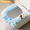 Almofada de assento de vaso sanitário universal de desenho animado para todas as estações para uso doméstico com fragrância, adesiva à prova d'água lavável EVA almofada de assento de vaso sanitário