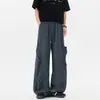 Calça de trabalho de seda gelada cinza claro de perna larga para homens, calça casual fina de verão com pregas e caimento drapeado, corte solto, levemente alargada, comprimento total