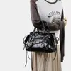 Bolso Nuevo Retro Versátil con Tachuelas para Motocicleta Hecho de Cuero Suave, Bolso de Mano Estilo Chica Caliente Dulce y Genial, Bolso de Hombro Cruzado