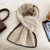 Bufanda de punto roja de lana estilo Chanel de alta calidad para mujer, calentador de cuello premium cálido transfronterizo de invierno del fabricante