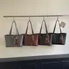 Bolsa Tote Retrô da Moda Feminina 2026 Novo Estilo Bolsa de Ombro Versátil de Grande Capacidade Bolsa Tote