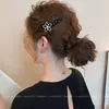 Grampo de Cabelo Flor com Strass de Bolinhas para Mulheres, Presilha Lateral para Testa, Presilha para Franja, Grampo para Fios Soltos, Novo Acessório de Cabelo de Alta Qualidade 2025