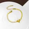 Conjunto Simples Brilhante de Colar, Pulseira e Brincos com Letra V, Atacado de Joias de Aço Titânio Transfronteiriço, Colar Versátil em Forma de V Coração