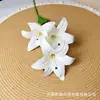Lírio de Três Cabeças Flor Impressa em 3D Decoração de Mesa de Sala de Jantar de Sala de Estar Arranjo de Flores de Parede de Fundo Flor Artificial Jardim de Monet Fundo 3D Decoração de Casamento