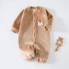 Macacão quente de veludo dupla face para outono e inverno para meninos e meninas, roupa de escalada cáqui para bebê recém-nascido, roupa fofa de estilo estrangeiro com forro de lã