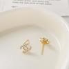 Aretes de Botón Flor de Trébol de Nuevo Estilo con Incrustaciones de Circonita Color Cobre Chapado en Oro de 14K con Aguja de Plata S925 Aretes Hechos a Mano DIY