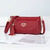 2026 Nova Bolsa Feminina de Design de Nicho Coreano Padrão Diamante Bolsa de Ombro Único sob o Braço Grande Capacidade Bolsa de Férias Bolsa Transversal