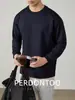 Camiseta de manga larga para hombre con textura de jacquard de pata de gallo de precisión y cuello redondo acanalado, adecuada para primavera y otoño, corte casual y relajado