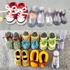 Estirador de Zapatos de Plástico Cabeza de Tigre Zapato Estirador de Zapatos Transparente pvc Molde de Zapato con Forma de Bebé PVC Mano de Bebé Lana Tejida a Mano Deformación