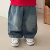 Outono 2026 Novo Estilo Blusa Corta-vento com Capuz para Meninos e Meninas Versão Coreana para Bebês Roupas Soltas Estilosas para Bebês e Crianças Pequenas