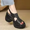 Sandalias Romanas de Piel Suave con Suela Gruesa para Mujer 2026 Nuevo Estilo de Verano Tacón Grueso Huecas Transpirables Suela Suave Correa Única Hebilla Sandalias para Mujer