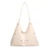 2026 Nova Moda Versátil Bolsa Tote de Ombro de Grande Capacidade para Mulheres, Bolsa de Couro Macio com Tachas para Sobrancelha, Simples e Moderna para o Dia a Dia