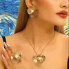 1 Moda Otoño e Invierno Elegante Normcore Geométrico Imitación Cortado Corazón de Rosa Cadena Larga para Suéter Set