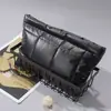 Bolso Cuadrado Pequeño Casual y Ligero 2025 Verano, Otoño e Invierno Nuevo Bolso de Mano Versátil Bordado a Cuadros Casual Bolso para Cosméticos Transfronterizo