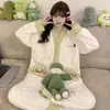 Pijama de Terciopelo Coral para Mujer en Otoño e Invierno Nuevo Estilo Forrado de Felpa Engrosado Cálido Dulce Franela Se Puede Usar Fuera de Casa Conjunto de Ropa para el Hogar