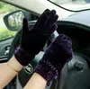 Guantes cálidos de terciopelo dorado para otoño e invierno, resistentes al frío, adecuados para ciclismo, andar en patinete eléctrico, baile en la plaza y actividades al aire libre.; guantes universales de polar