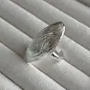 Collar, Pendientes, Anillo y Conjunto de Joyería con Textura de Rayas de Concha Europeas y Americanas, con un Diseño de Nicho Moderno y Versátil para Mujeres