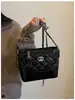 Versátil Bolso Cruzado de Hombro para Mujer Primavera/Verano 2026, Exquisito y Sencillo, Disponible en Múltiples Colores, Adecuado para el Viaje Diario