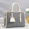 Bolso Tote Gran Capacidad Bolso de Hombro para Viajes Cotidianos Textura Bolso de Mujer Bolso para las Cuatro Estaciones Mujer Estilo Nuevo 2025