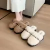 Chinelos peludos de salto ultra alto com strass para mulheres, de calçar, outono/inverno 2026, forrados com pelúcia, bico fechado, chinelos de algodão com salto grosso