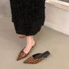 Sapatos Femininos Meia-Sapatilha Salto Baixo Estampa de Leopardo Francês Sapatos Meia-Sapatilha Suede para Uso Externo Primavera e Outono 2024