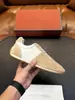 Sapatos casuais masculinos de camurça com retalhos, estilo cross-border LP, cor off-white, com sola de borracha apresentando padrão de serra, design retrô