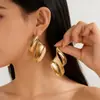 Joias Transfronteiriças Europeias e Americanas Brincos Geométricos Estilosos Exagerados com Design de Textura Metálica Brincos Assimétricos Simples para Mulheres