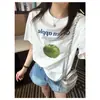 Camiseta Manga Curta Estampa Maçã Azul Feminina 2026 Verão Nova Branca Nicho Gola Redonda Versátil Solta Afinando Top