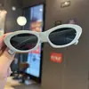 Óculos de sol de armação pequena olho de gato transfronteiriços óculos de sol para fotos show de óculos de sol compras legal anti-ultravioleta moda europeia e americana infantil novo