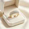 Anéis de Casal Luxuosos com Zircônia Incrustada para Mulheres, Acessórios de Noivado e Casamento, Anéis Brilhantes da Moda do Fabricante
