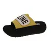 Sandálias de Sola Grossa para Mulheres, Novas Versáteis Chinelos Slip-On de Verão 2026, Sandálias de Praia com Velcro que Aumentam a Altura para Pessoas Baixas