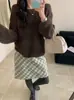 Suéter Pulôver Redondo com Lantejoulas Pesadas para Mulheres, Novo Estilo Outono e Inverno, Top de Tricô Curto Solto e Macio, Tendência de Estilo Preguiçoso