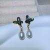 Aretes de Nácar Abalón Mariposa Juego de Tres Piezas Viento INS Color Aretes de Nácar de Pescado Collar de Aretes de Perla de Agua Dulce Natural