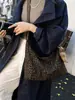 Cross2026 Nova Coleção Outono Bolsa Europeia e Americana Estampa de Leopardo Grande Capacidade para o Dia a Dia Ombro Único Transversal Moda Versátil Bolsa de Axila