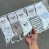 Calcetines Nuevos de Media Pantorrilla para Otoño e Invierno, Calcetines Deportivos, Letras Color Café Gracia, Mismo Color, Cómodos y Transpirables, Venta al por Mayor por Fabricante