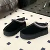 2026 nuevas botas de nieve de suela gruesa, cálidos zapatos casuales de algodón de invierno con forro de felpa, slip-on, botas de nieve de estilo étnico, venta al por mayor