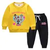 Conjunto de suéter infantil outono e inverno 2023 Estilo ocidental novo grande infantil de veludo acolchoado quente de inverno com mangas compridas