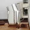 Jarra para Latte Art de Acero Inoxidable 304 Transfronteriza con Pico Delgado, Taza Colorida para Latte Art, Jarra para Espumar Leche de Café con Marcas de Medición Internas y Externas