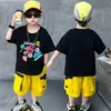 Conjunto de Camisetas de Manga Corta de Verano para Niños, Conjunto de Dos Piezas de Pantalones Cortos de Estilo Coreano para Niños, Nuevo Estilo de Verano 2026 Camiseta Moderna para Niños