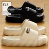 Pantuflas de Verano para Hombre para Exteriores con Suela Gruesa y Sensación de "Pisar Heces", Sandalias para el Hogar Antideslizantes de EVA para Parejas al por Mayor
