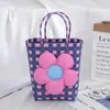 Bolsa Tejida Nueva de Fábrica Bolsa Cuadrada Pequeña Bolsa de Cesta de Plástico para Verduras Color Cesta Pequeña Coincidencia de Foto Bolsa de Playa Bolsa de Mujer