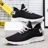 Sapatos Masculinos 2025 Primavera e Outono Tendência Malha Esportivos Casuais Confortáveis Respiráveis Leves Moda Slip-On Comércio Exterior Atacado Sapatos Masculinos