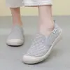 Sapatos Casuais Femininos de Primavera e Outono, Novos, com Solado Macio, Slip-On, Respiráveis, Resistentes ao Desgaste, Confortáveis, Versáteis, Sapatos de Um Só