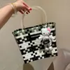 Nova Bolsa Cesta de Plástico Tecida Artesanal Tailandesa Tendência para Mulheres, Bolsa de Mão Versátil Fashion