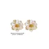 Pendientes de Camelia Blanca de Moda y Elegantes para Mujer, Nuevo Estilo Popular 2026, Pendientes de Nicho de Lujo Ligero con un Toque de Alta Gama