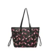 Bolsa de ombro versátil e estilosa, novo modelo 2026, bolsa tote estampada de grande capacidade, bolsa de mão casual transfronteiriça, bolsa tote de ombro
