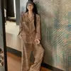 Pijama de Leopardo High-End Coreano para Mulheres Outono e Inverno 2025 Novo Conjunto de Veludo Espesso Quente com Mangas Longas para Casa