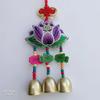 Campanas de viento bordadas estilo étnico de Yunnan bolsa de la suerte accesorios para el hogar con flor de peonía 3 colgantes de campana para colgar en interiores en el coche