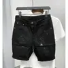 Pantalones cortos de mezclilla con retazos de cuero y patrón de rombos de marca moderna para hombre, nuevo estilo de verano, corte recto ajustado, shorts elásticos de 5 puntos